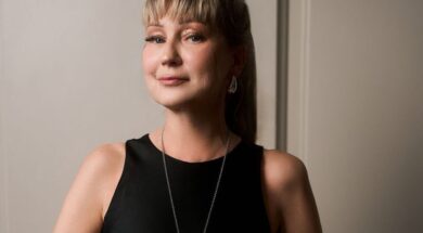 ЕЛЕНА СТРАЙСТА
