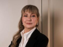 ЕЛЕНА СТРАЙСТА_2