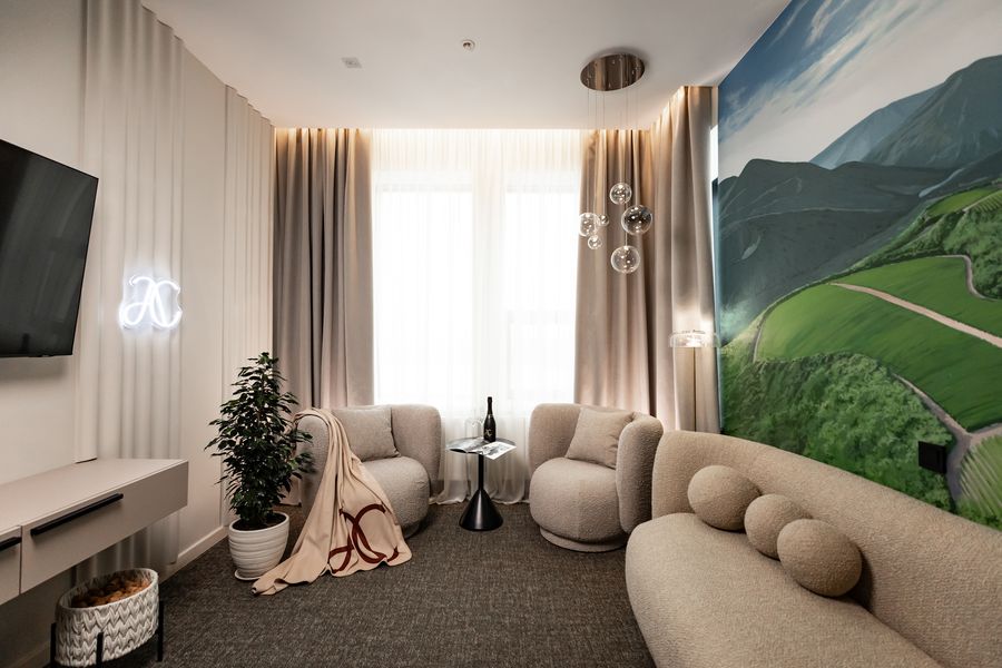 Cosmos Hotel Group и «Абрау-Дюрсо»: первый тематический номер