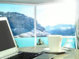 laptop-notebook-work-landscape-sea-coffee-1164783-pxhere.com